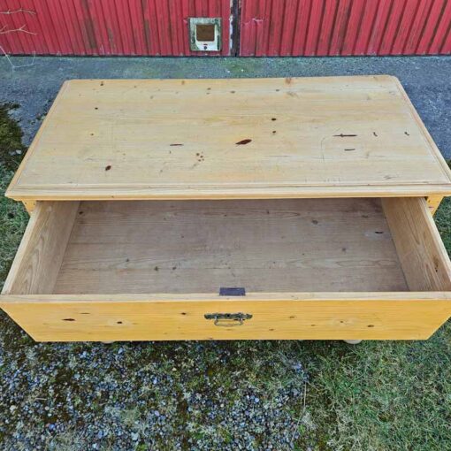 Afsyret, antik kommode med 3 store skuffer - Image 4